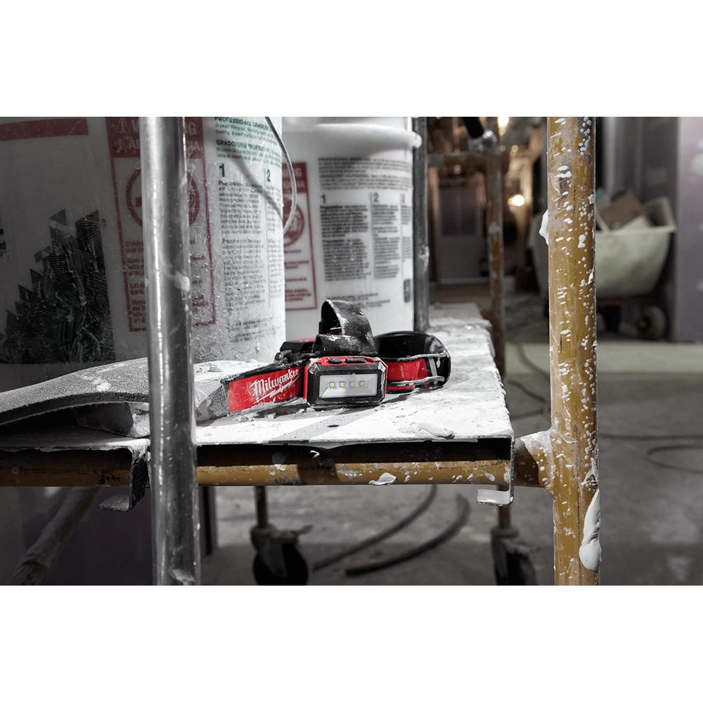 LIGHTING Milwaukee 2115-21 - USB Rechargeable Low-Profile Headlamp; 600 Lumens 6 LIGHTING Milwaukee 2115-21 - USB Rechargeable Low-Profile Headlamp; 600 Lumens