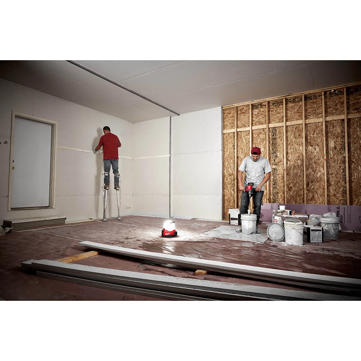 LIGHTING Milwaukee 2145-20 - M18 Radius LED Light - Tool Only 11 LIGHTING Milwaukee 2145-20 - M18 Radius LED Light - Tool Only