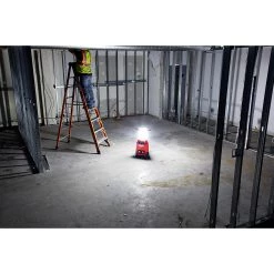 Milwaukee 2151-20 - M18™ RADIUS™ Site Light LIGHTING 5 Milwaukee 2151-20 - M18™ RADIUS™ Site Light LIGHTING