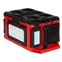 Milwaukee 2357-20 - PACKOUT M18 Light / Charger SALE