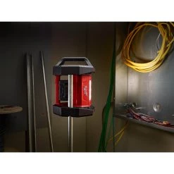 Milwaukee 2361-20 - M18 LED Flood Light-Tool Only