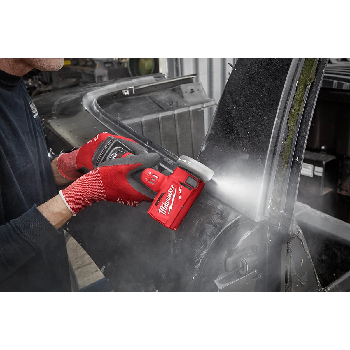 Milwaukee 2522-21XC - M12 FUEL™ 3" Compact Cut Off Tool - Kit 10 Milwaukee 2522-21XC - M12 FUEL™ 3" Compact Cut Off Tool - Kit