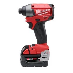POWER TOOLS Milwaukee 2653-22 M18 Fuel Impact Driver Kit