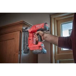 POWER TOOLS Milwaukee 2740-21CT -M18 Fuel 18ga Brad Nailer Kit