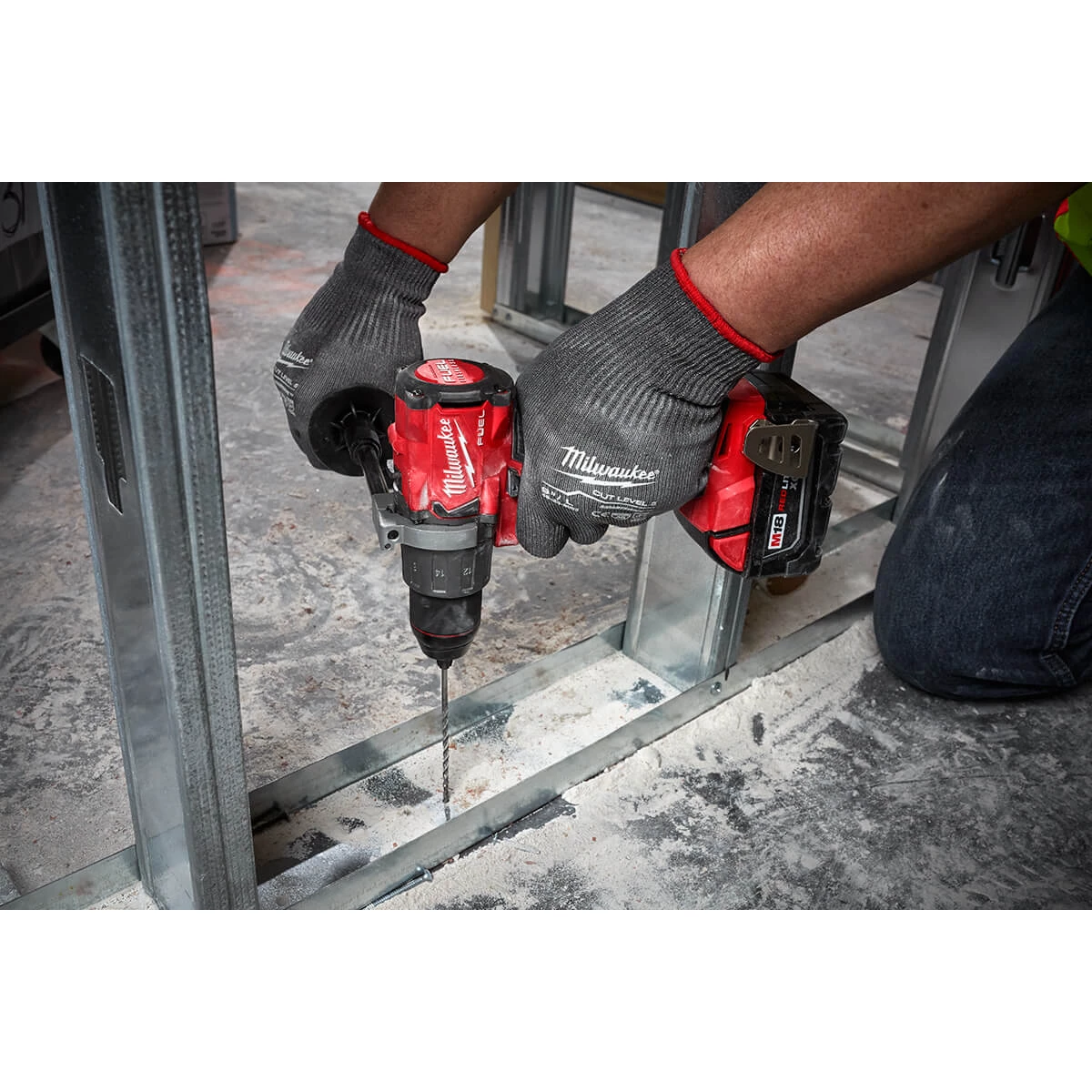 Milwaukee 2804-22 - M18™ FUEL 1/2" Hammer Drill Kit 12 Milwaukee 2804-22 - M18™ FUEL 1/2" Hammer Drill Kit