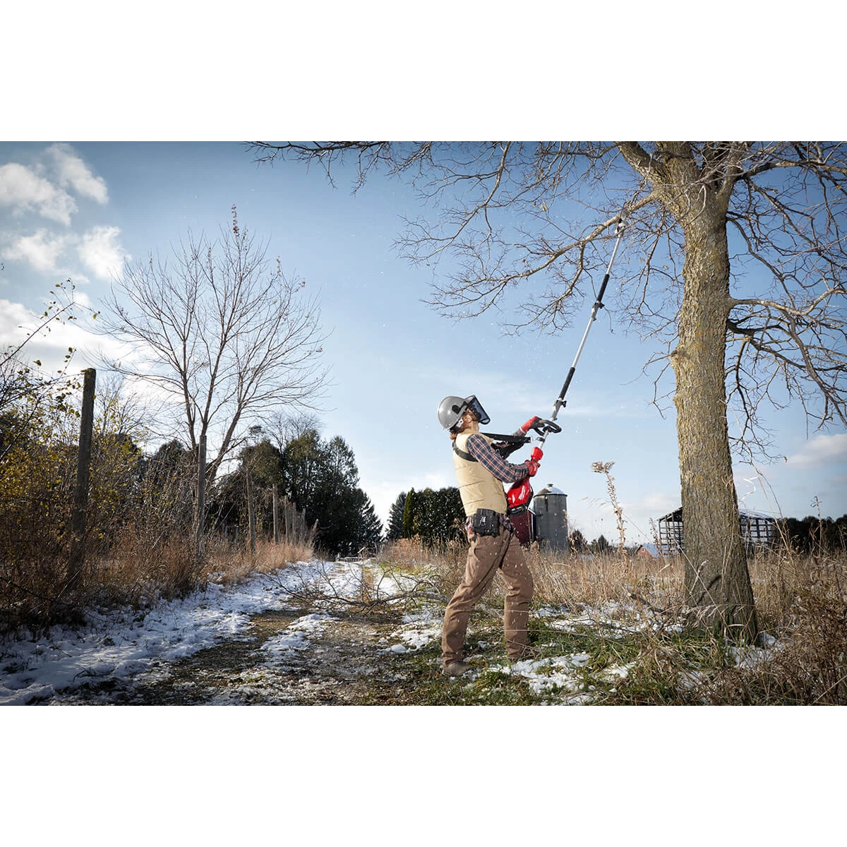 Milwaukee 2825-21PS - M18 FUEL™ 10" Pole Saw Kit W/ QUIK-LOK™ Attachment Capability SALE 7 Milwaukee 2825-21PS - M18 FUEL™ 10" Pole Saw Kit W/ QUIK-LOK™ Attachment Capability SALE