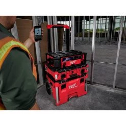 SALE Milwaukee 2950-20 - M18™ PACKOUT™ Radio + Charger