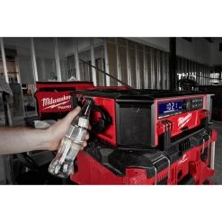 SALE Milwaukee 2950-20 - M18™ PACKOUT™ Radio + Charger