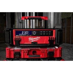 SALE Milwaukee 2950-20 - M18™ PACKOUT™ Radio + Charger