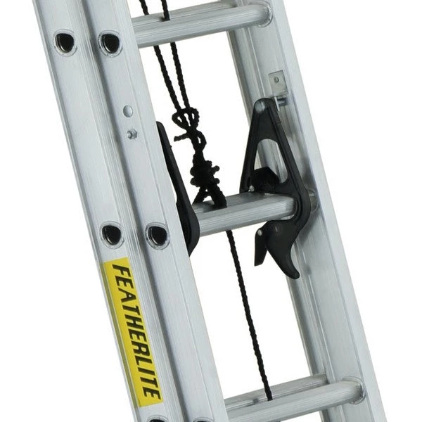 FeatherLite 3232D - Heavy Duty D Rung Extension Ladder 4 FeatherLite 3232D - Heavy Duty D Rung Extension Ladder