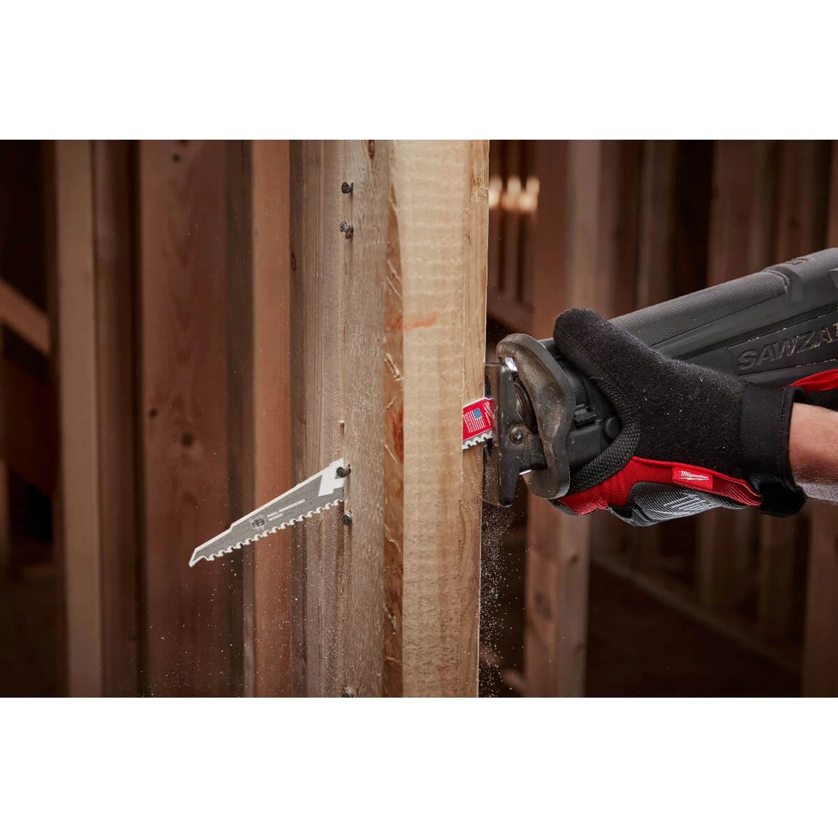 Milwaukee 48-00-5226 SAWZALL® The AX™ With Carbide Teeth Saw Blade 8 Milwaukee 48-00-5226 SAWZALL® The AX™ With Carbide Teeth Saw Blade