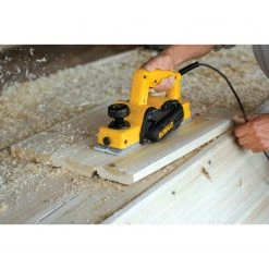 DeWALT D26676 - 5.5amp Portable Hand Planer