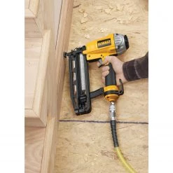 POWER TOOLS Dewalt D51257K - 16 GAUGE 1