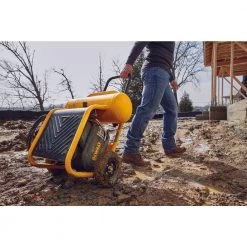 DEWALT D55146 - 1.6 HP CONTINUOUS, 225 PSI, 4.5 GALLON COMPRESSOR