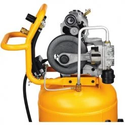 Dewalt D55168 - 1.6 HP Continuous, 200 PSI, 15 Gallon Workshop Com SALE