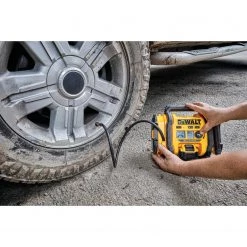 DEWALT - DCC020IB 20V MAX* CORDED/CORDLESS AIR INFLATOR
