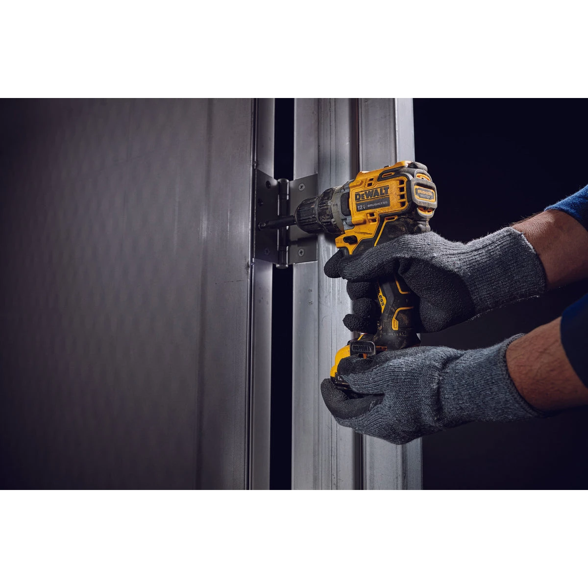 DEWALT DCD701F2 XTREME™ 12V MAX* BRUSHLESS 3/8 IN. CORDLESS DRILL/DRIVER KIT POWER TOOLS 7 DEWALT DCD701F2 XTREME™ 12V MAX* BRUSHLESS 3/8 IN. CORDLESS DRILL/DRIVER KIT POWER TOOLS