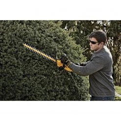 OUTDOOR TOOLS Dewalt DCHT820B - 20V MAX* LITHIUM ION 22” HEDGE TRIMMER - Tool Only