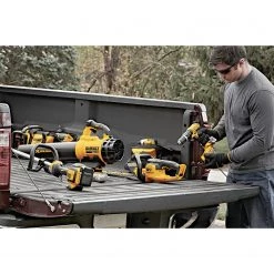 OUTDOOR TOOLS Dewalt DCHT820B - 20V MAX* LITHIUM ION 22” HEDGE TRIMMER - Tool Only