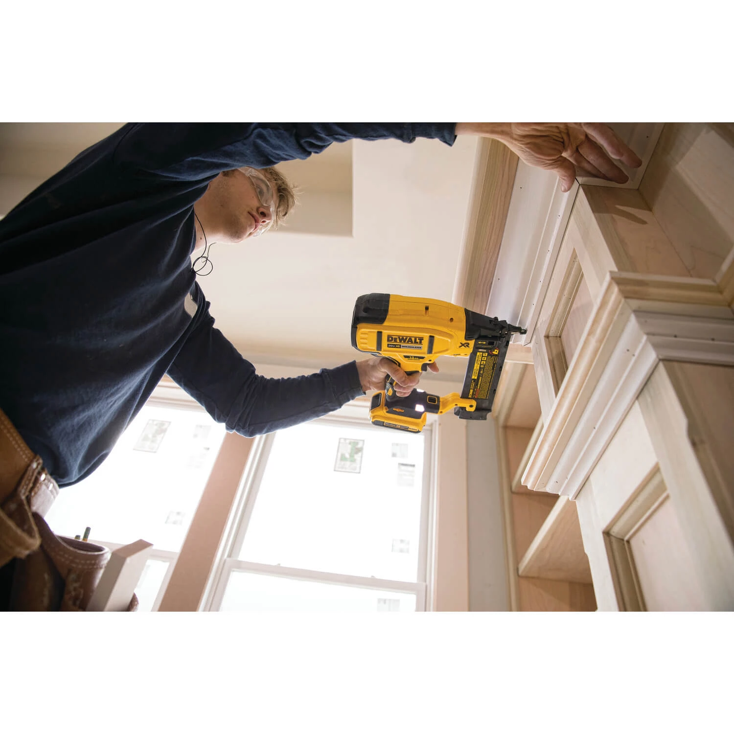 Dewalt DCN680D1- 20V MAX 18GA BRAD NAILER KIT POWER TOOLS 15 Dewalt DCN680D1- 20V MAX 18GA BRAD NAILER KIT POWER TOOLS
