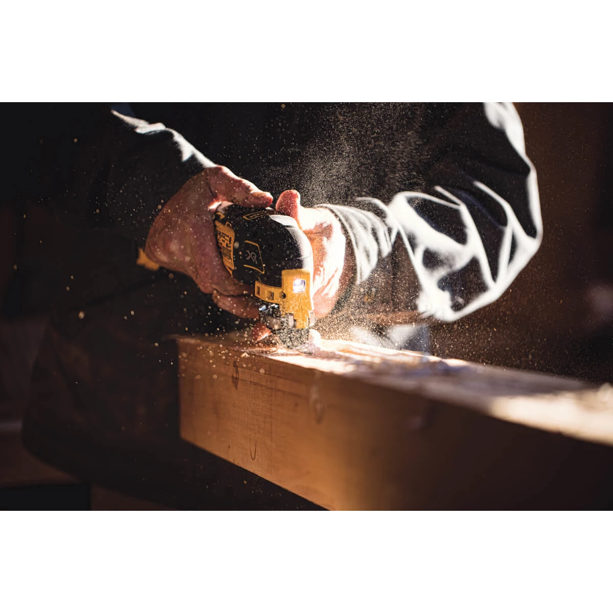 DEWALT DCS356B 20V MAX* XR® BRUSHLESS CORDLESS 3-SPEED OSCILLATING MULTI-TOOL (TOOL ONLY) 10 DEWALT DCS356B 20V MAX* XR® BRUSHLESS CORDLESS 3-SPEED OSCILLATING MULTI-TOOL (TOOL ONLY)