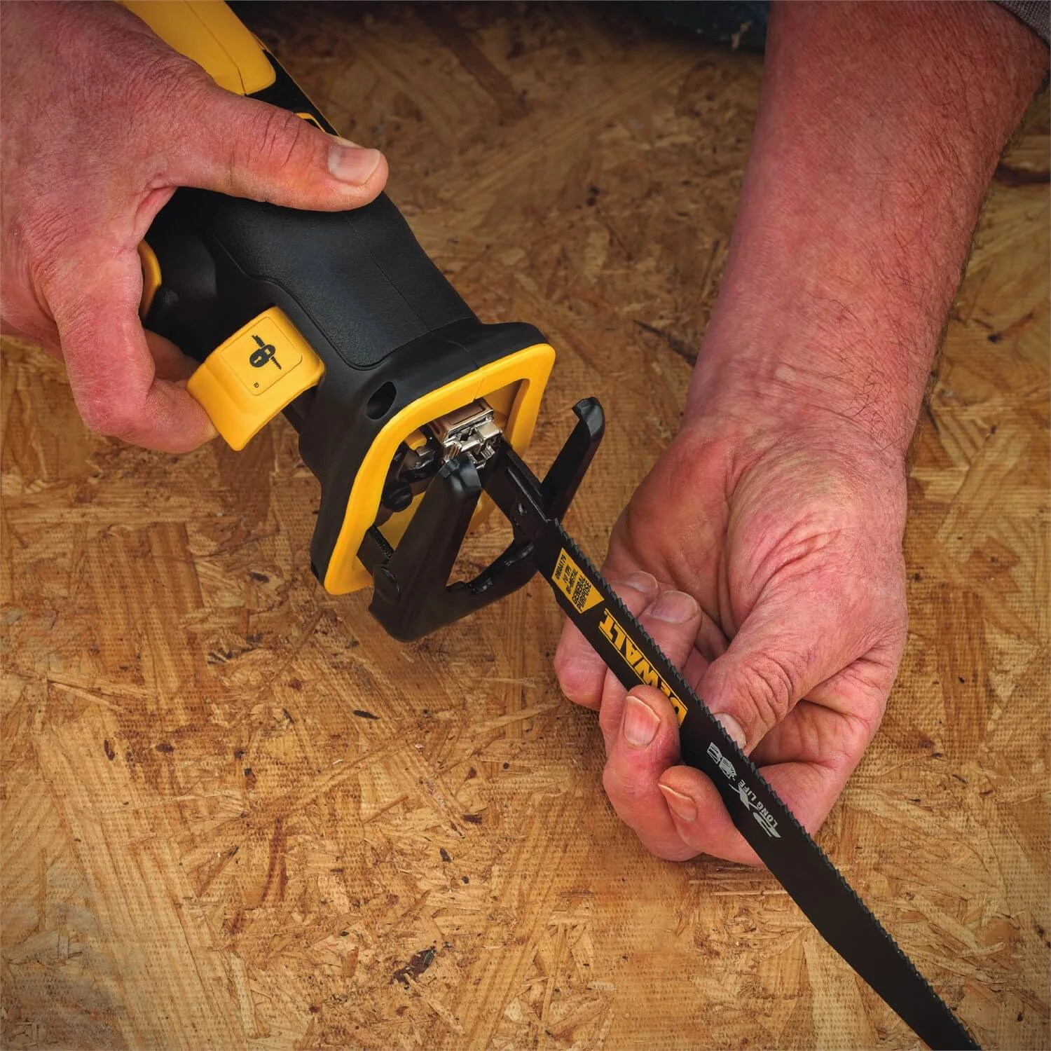 Dewalt DCS367B - 20 V Brushless Compact Recip. Saw POWER TOOLS 7 Dewalt DCS367B - 20 V Brushless Compact Recip. Saw POWER TOOLS