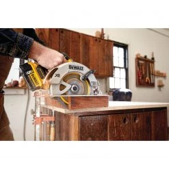 POWER TOOLS Dewalt DCS570P1 20V MAX XR 7-1/4" Circular Saw Kit 18 POWER TOOLS Dewalt DCS570P1 20V MAX XR 7-1/4