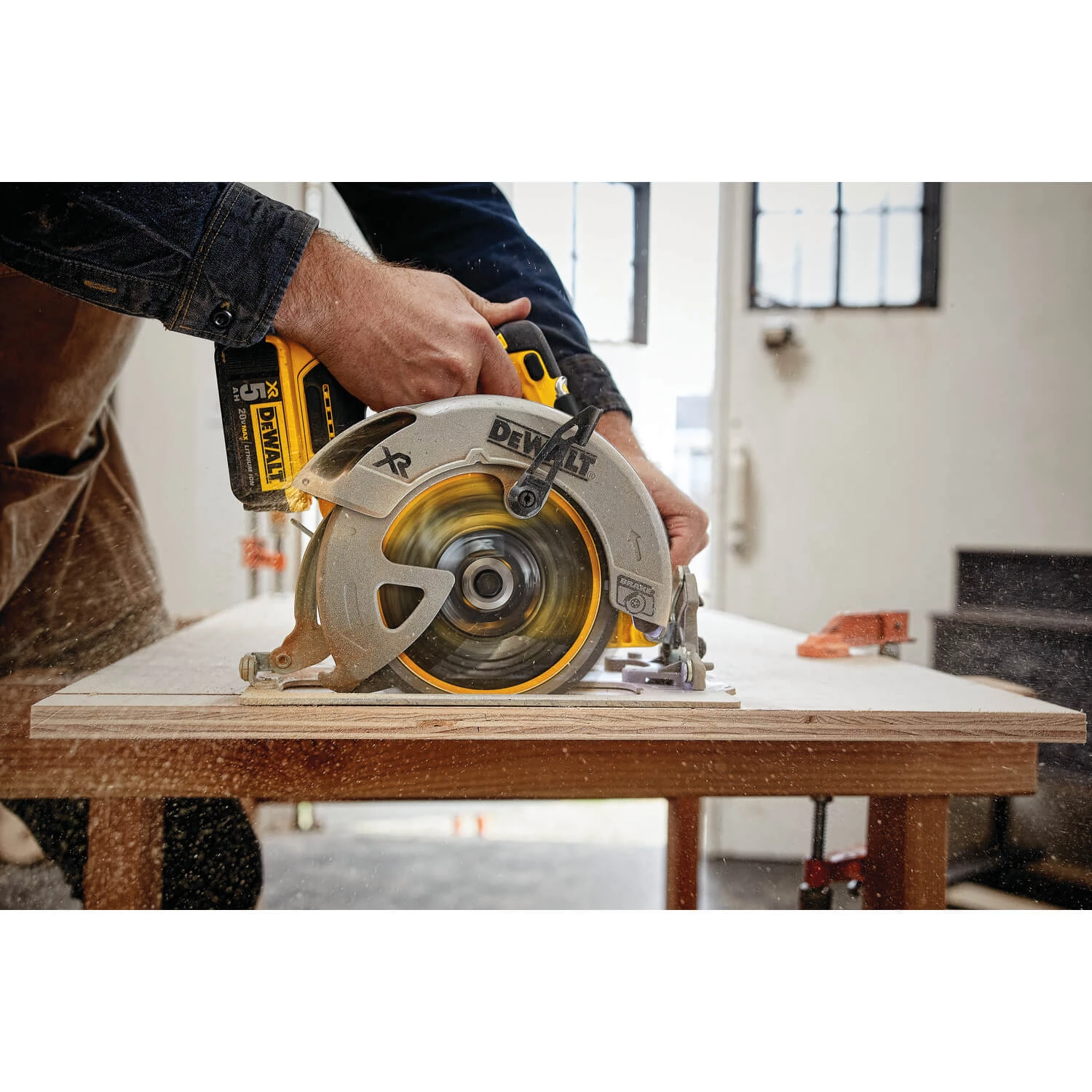 POWER TOOLS Dewalt DCS570P1 20V MAX XR 7-1/4" Circular Saw Kit 10 POWER TOOLS Dewalt DCS570P1 20V MAX XR 7-1/4" Circular Saw Kit