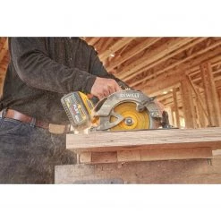 POWER TOOLS Dewalt DCS575T2 - FLEXVOLT™ 60V MAX* 7-1/4" CIRCULAR SAW W/BRAKE KIT (INCLUDES 2 BATT) 14 POWER TOOLS Dewalt DCS575T2 - FLEXVOLT™ 60V MAX* 7-1/4