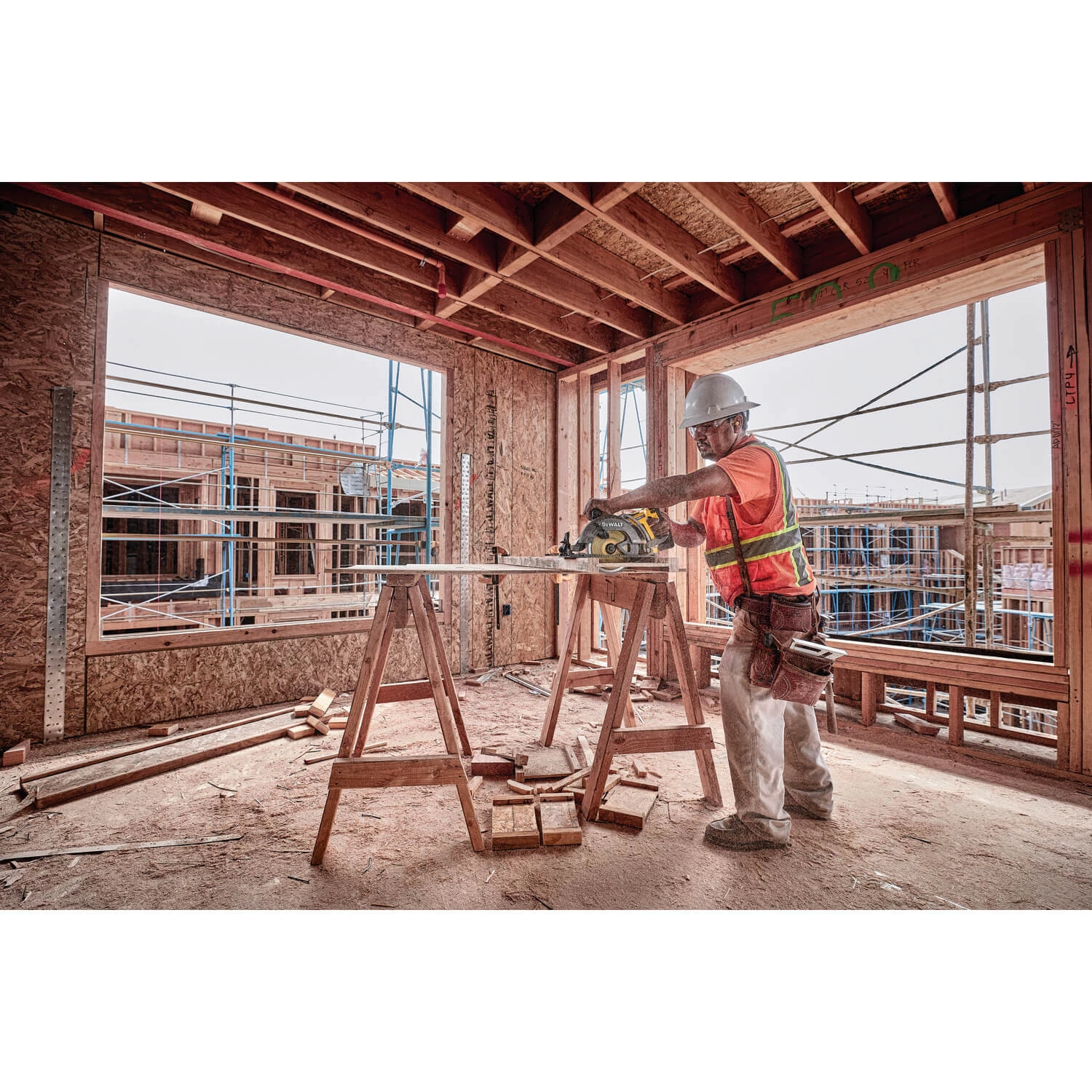 POWER TOOLS Dewalt DCS577B - FLEXVOLT 7-1/4" Framer Circular Saw- Worm Drive Style 8 POWER TOOLS Dewalt DCS577B - FLEXVOLT 7-1/4" Framer Circular Saw- Worm Drive Style