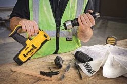 DEWALT DFD270MK - FULLY-AUTOMATIC .27 CALIBER POWDER-ACTUATED TOOL (MAGAZINE AND SINGLE SHOT KIT)