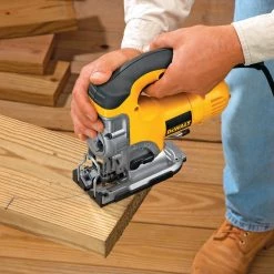 DeWALT DW331K - Variable Speed Top Handle Jigsaw
