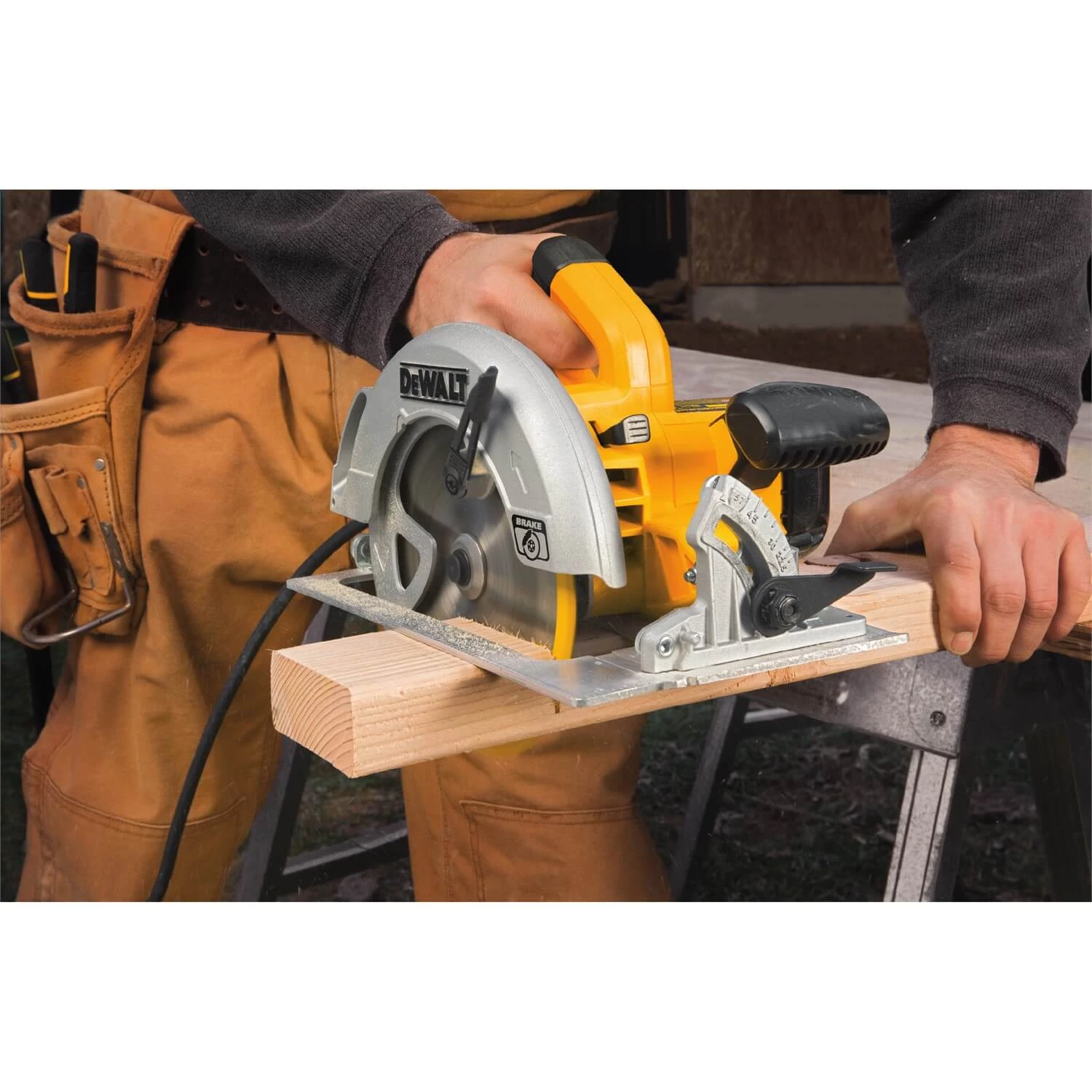 DeWALT DWE575SB - 7-1/4" Circular Saw With Electric Brake 6 DeWALT DWE575SB - 7-1/4" Circular Saw With Electric Brake