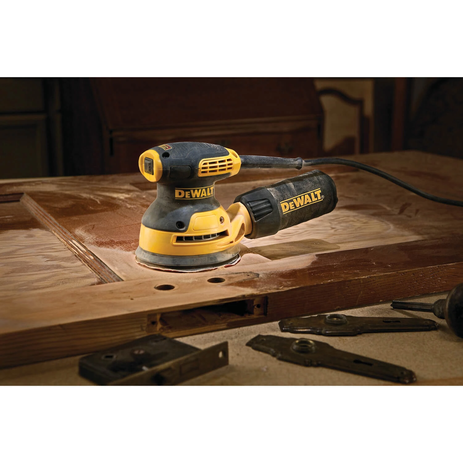 DeWalt DWE6421 - 5-Inch Random Orbit H And L Sander POWER TOOLS 9 DeWalt DWE6421 - 5-Inch Random Orbit H And L Sander POWER TOOLS