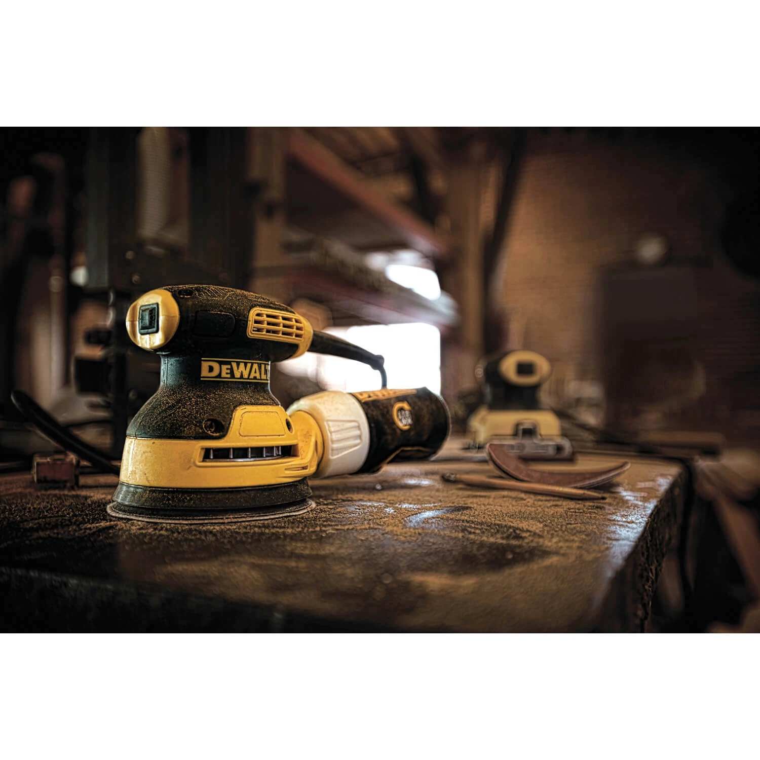 DeWalt DWE6421 - 5-Inch Random Orbit H And L Sander POWER TOOLS 8 DeWalt DWE6421 - 5-Inch Random Orbit H And L Sander POWER TOOLS