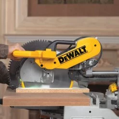 DEWALT DWS780 12-Inch Double Bevel Sliding Compound Miter Saw