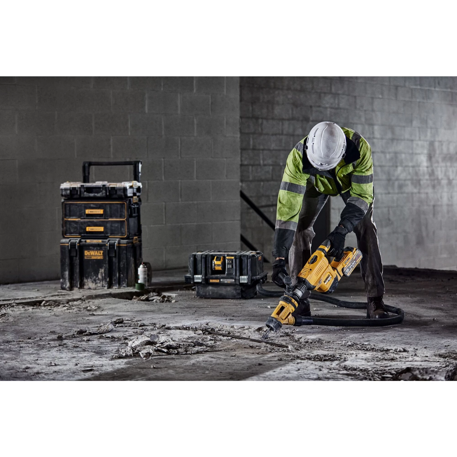Dewalt Flexvolt - DCH832X1 60V MAX* 15 Lb. Cordless SDS Max Chipping Hammer Kit POWER TOOLS 9 Dewalt Flexvolt - DCH832X1 60V MAX* 15 Lb. Cordless SDS Max Chipping Hammer Kit POWER TOOLS