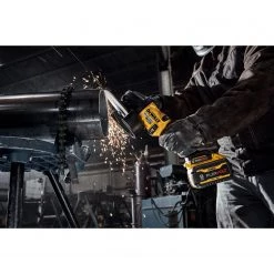 DeWalt DCG440X2 - 60V CORDLESS 7 ANGLE GRINDER Kit