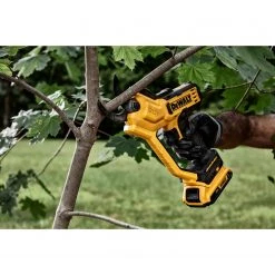DEWALT DCPR320D1 20V MAX* 1-1/2 In. Cordless Pruner Kit OUTDOOR TOOLS 13 DEWALT DCPR320D1 20V MAX* 1-1/2 In. Cordless Pruner Kit OUTDOOR TOOLS