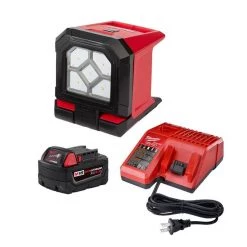 LIGHTING Milwaukee 2365-21P M18 Rover Flood Light With 5.0Ah Battery