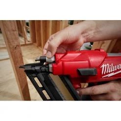 Milwaukee 2745-21 - M18 FUEL 30 Degree Framing Nailer Kit POWER TOOLS