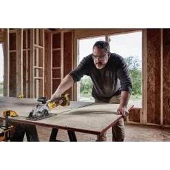 POWER TOOLS Dewalt DCS571B ATOMIC 20V MAX* BRUSHLESS 4-1/2 IN. CORDLESS CIRCULAR SAW (TOOL ONLY)